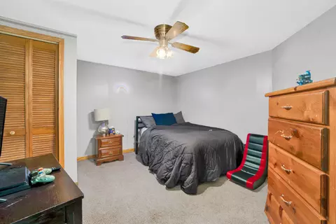 2940 N Bluemound Dr, Appleton, WI 54914 photo 21