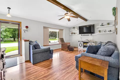 2940 N Bluemound Dr, Appleton, WI 54914 photo 4