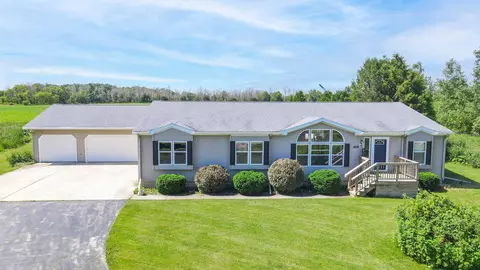 3616 Silver Creek Rd, Manitowoc, WI 54220