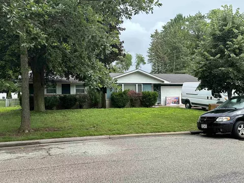 2185 Dorothy Ln, Green Bay, WI 54304