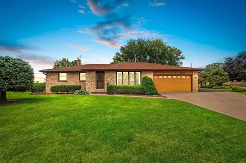 1001 Manor Pl, Green Bay, WI 54304