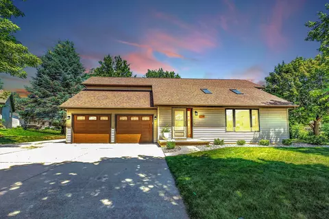 1734 William Ct, Little Chute, WI 54140