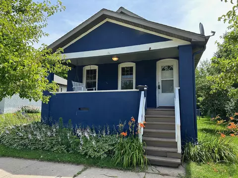 922 N Irwin Ave, Green Bay, WI 54302
