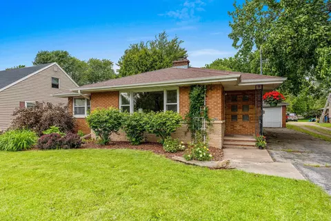 920 3rd St, Menasha, WI 54952