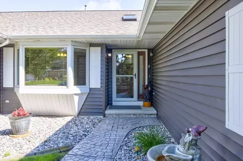 2316 W Twin Willows Dr, Appleton, WI 54914 photo 3