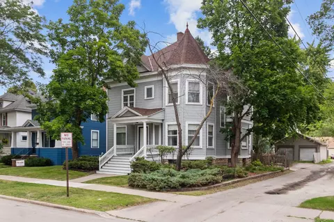 712 Dousman St, Green Bay, WI 54303