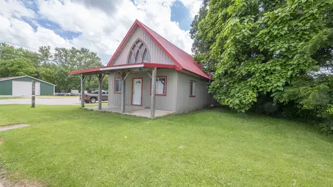289 E Bannerman Ave, Redgranite, WI 54970