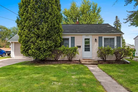 1823 14th Ave, Green Bay, WI 54304