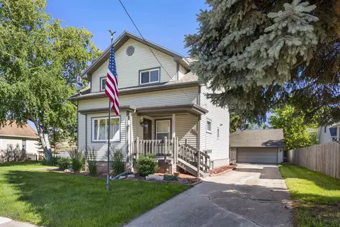 236 Lake St, Menasha, WI 54952