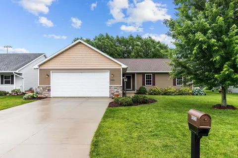 n9028 Spring Valley Road, Menasha, WI 54952