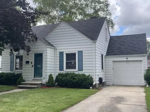 1106 Thrush St, Green Bay, WI 54303