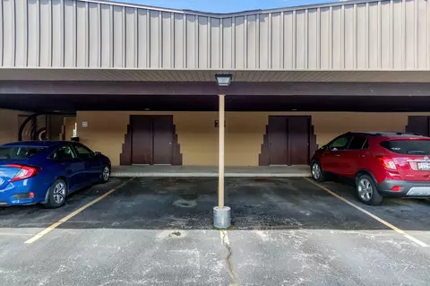1441 Van Dyke Rd #2H, Appleton, WI 54914 photo 6