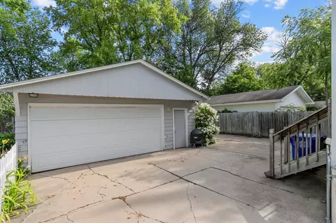 1038 W 5th St, Appleton, WI 54914 photo 4