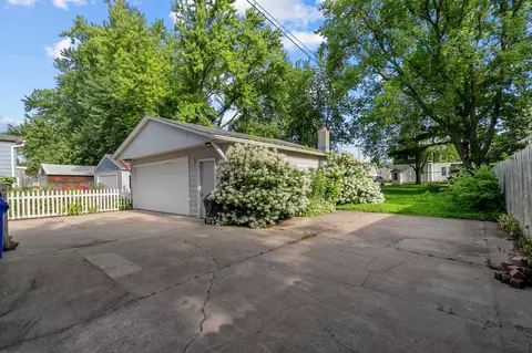 1038 W 5th St, Appleton, WI 54914 photo 5