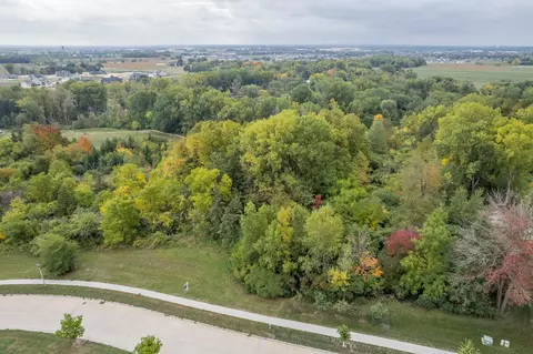 2915 E Incline Way #85, Appleton, WI 54913 photo 4