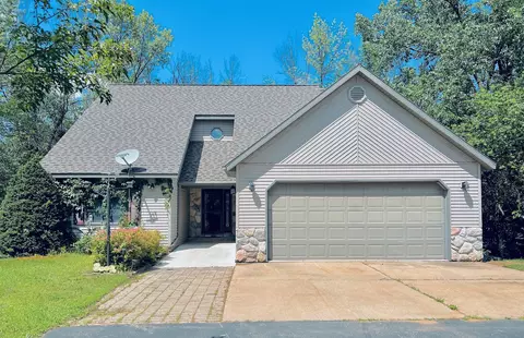 n10950 Schweitzer Rd, Clintonville, WI 54929