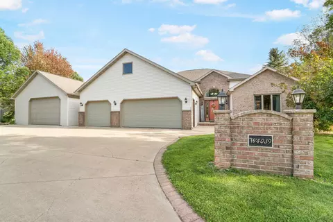 w4039 Devine Drive, Appleton, WI 54913
