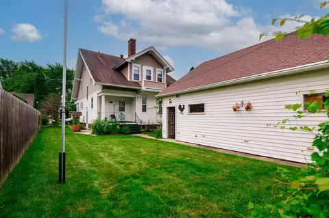 Exterior - 1130 W 8th St, Appleton, WI 54914 photo 3 of 7