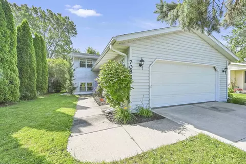 708 Oconto Pl, De Pere, WI 54115