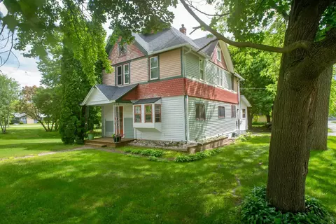 228 N 1st St, Coloma, WI 54930