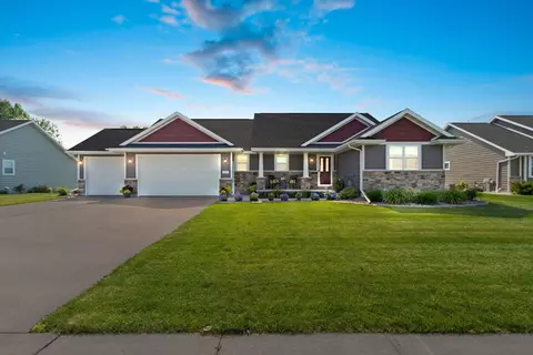 1601 Spencers Crossing Dr, Green Bay, WI 54313