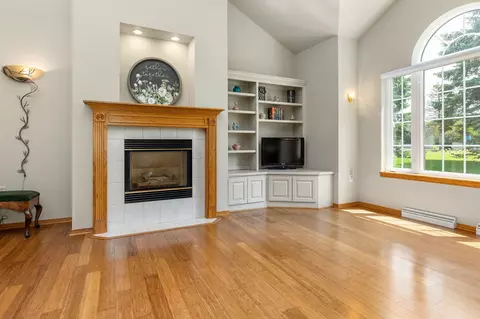 1009 W Windtree Dr, Appleton, WI 54914 photo 6