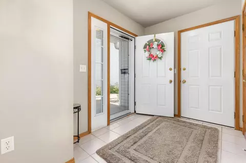1009 W Windtree Dr, Appleton, WI 54914 photo 4