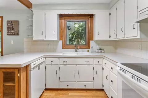Kitchen - n319 Hillside Drive, Appleton, WI 54915 photo 2 of 4