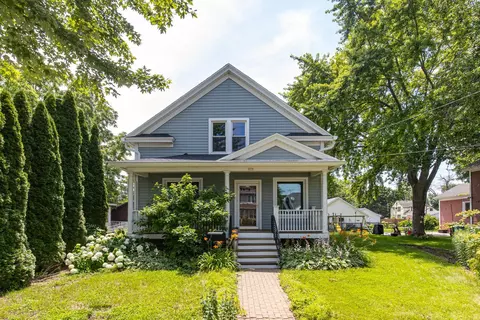 923 Otter Ave, Oshkosh, WI 54901