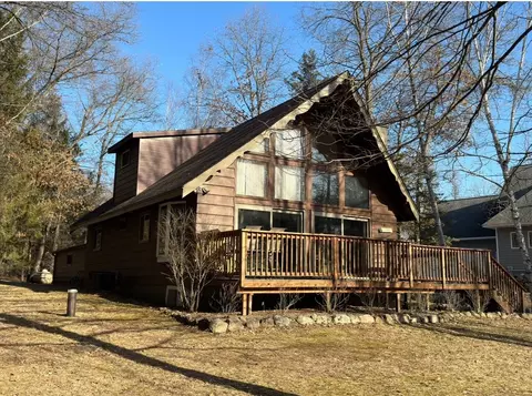 n1481 Brave Island Road, Keshena, WI 54135