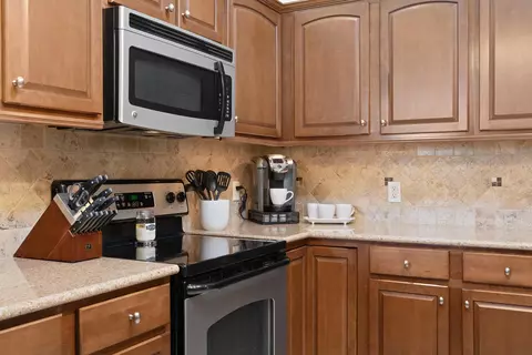 2207 E Tuscany Way, Appleton, WI 54913 photo 13