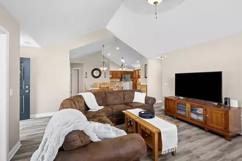 2207 E Tuscany Way, Appleton, WI 54913 photo 5
