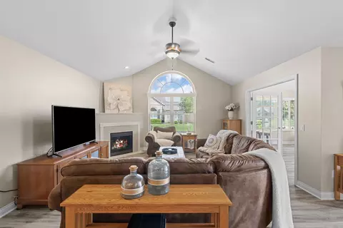 2207 E Tuscany Way, Appleton, WI 54913 photo 4
