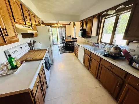 1736 E Sylvan Ave, Appleton, WI 54915 photo 9