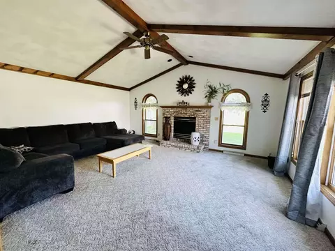 1736 E Sylvan Ave, Appleton, WI 54915 photo 5