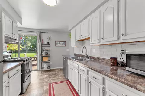 1802 N Helen St, Appleton, WI 54911 photo 5