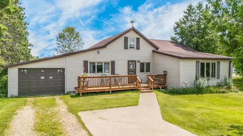102 Cedar St, Wausaukee, WI 54177