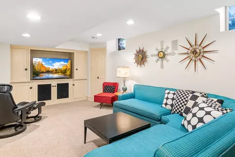 Living - 623 S Mueller St, Appleton, WI 54914 photo 5 of 5