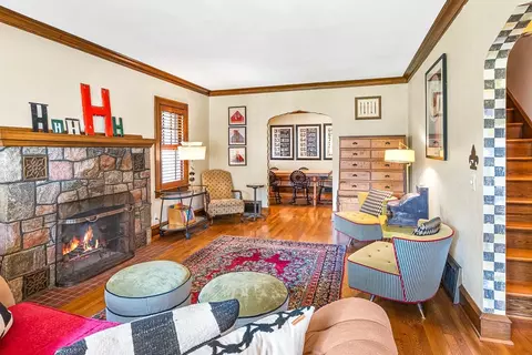 Living - 623 S Mueller St, Appleton, WI 54914 photo 2 of 5