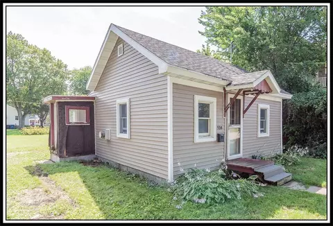 914 Jefferson St, Oshkosh, WI 54901