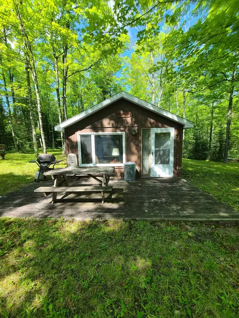 w5134 Bear Paw Road, Amberg, WI 54102