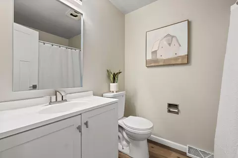 Bath - 430 E 1st Ave # A, Appleton, WI 54911 photo 2 of 2