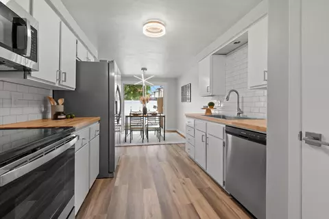 Kitchen - 430 E 1st Ave # A, Appleton, WI 54911 photo 4 of 4