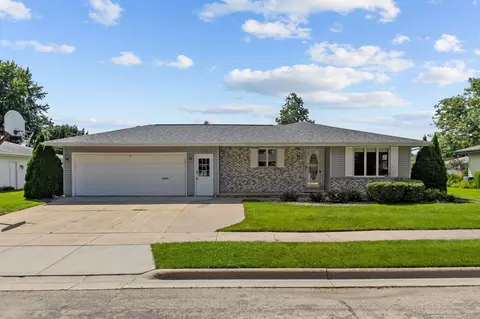 1725 Franklin St, Little Chute, WI 54140