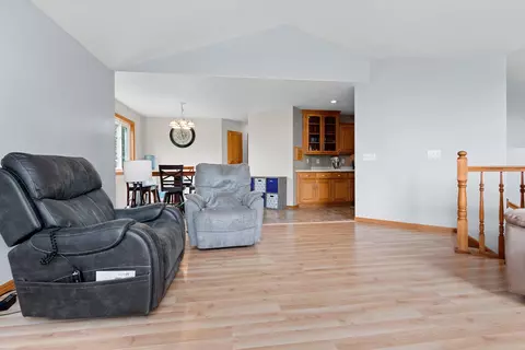 239 Alison Ct, Wrightstown, WI 54180 photo 4