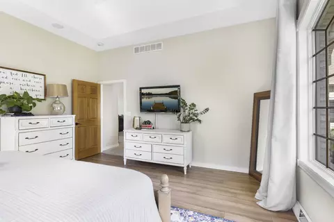 Bedroom - w2575 Fontana Way, Appleton, WI 54915 photo 3 of 16