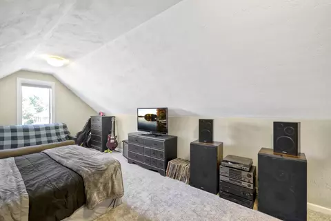 Bedroom - w2575 Fontana Way, Appleton, WI 54915 photo 8 of 16