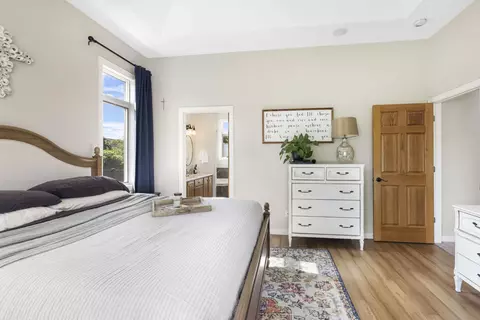 Bedroom - w2575 Fontana Way, Appleton, WI 54915 photo 4 of 16