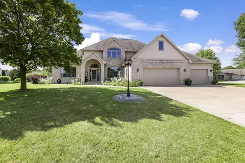 Exterior - w2575 Fontana Way, Appleton, WI 54915 photo 11 of 20
