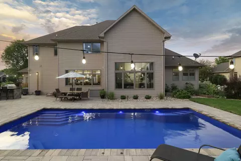 Exterior - w2575 Fontana Way, Appleton, WI 54915 photo 12 of 20